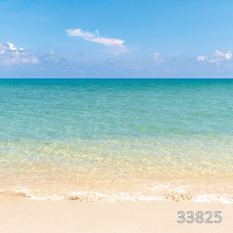 Белоснежный пляж